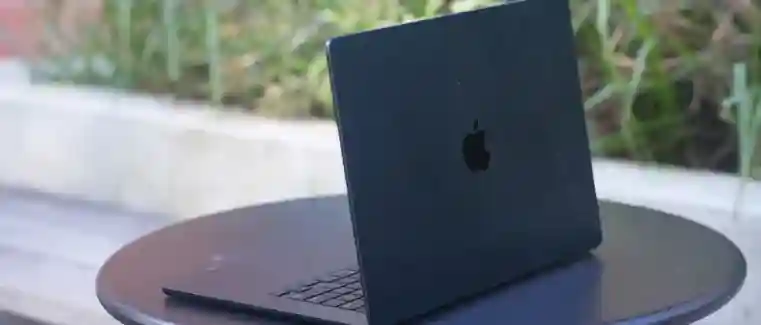 Macbook mới của mình có gì?